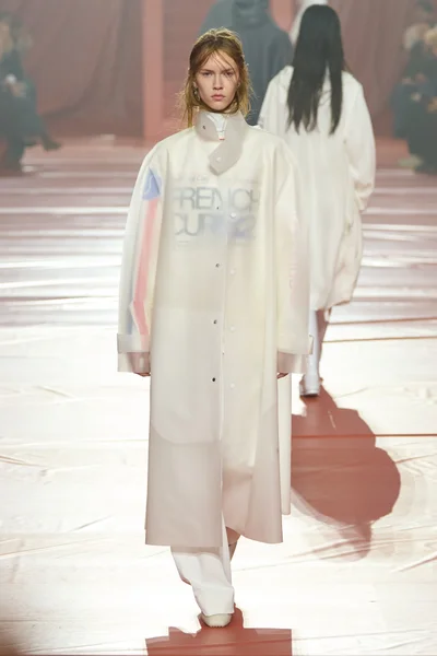 Look 54